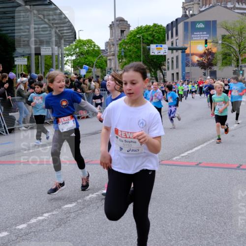 25.04.2026 - Das Zehntel Tim E. http://msf.ph/oto/9576809 25.04.2026 10:58:07 Ziel 5032, 5153, 5159, 5206, 5373, 5392, 5556, 5608, 5609, 5691, 5938, 6347, 6348, 6356, 6367, 6378, 6574, 6576, 6600, 6609, 6662, 6678, 6681, 6837, 6848, 6921, 7301, 7318, 7516, 7520, 7532, 7673, 7677, 7680, 7736, 7755, 7915, 7942, 8070 meine-sportfotos.de