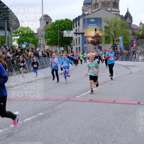 25.04.2026 - Das Zehntel Tim E. http://msf.ph/oto/9576810 25.04.2026 10:58:08 Ziel 5032, 5153, 5159, 5185, 5206, 5366, 5373, 5392, 5556, 5608, 5609, 5938, 6347, 6348, 6356, 6367, 6378, 6576, 6600, 6609, 6662, 6678, 6681, 6837, 6848, 6921, 7301, 7318, 7516, 7520, 7532, 7673, 7677, 7680, 7736, 7755, 7915, 7942, 8070 meine-sportfotos.de