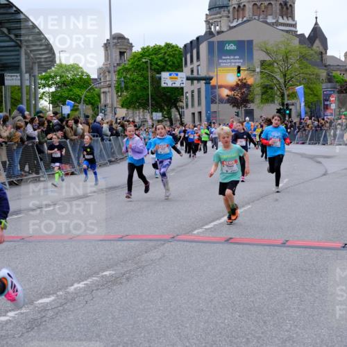 25.04.2026 - Das Zehntel Tim E. http://msf.ph/oto/9576811 25.04.2026 10:58:08 Ziel 5032, 5153, 5159, 5185, 5206, 5366, 5373, 5392, 5556, 5608, 5609, 5938, 6347, 6348, 6356, 6367, 6378, 6576, 6600, 6609, 6662, 6678, 6681, 6837, 6848, 6921, 7301, 7318, 7516, 7520, 7532, 7673, 7677, 7680, 7736, 7755, 7915, 7942, 8070 meine-sportfotos.de