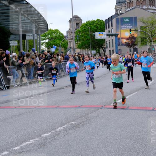 25.04.2026 - Das Zehntel Tim E. http://msf.ph/oto/9576815 25.04.2026 10:58:08 Ziel 5032, 5153, 5159, 5185, 5206, 5366, 5373, 5392, 5556, 5608, 5609, 5938, 6347, 6348, 6356, 6367, 6378, 6576, 6600, 6609, 6662, 6678, 6681, 6837, 6848, 6921, 7301, 7318, 7516, 7520, 7532, 7673, 7677, 7680, 7736, 7755, 7915, 7942, 8070 meine-sportfotos.de