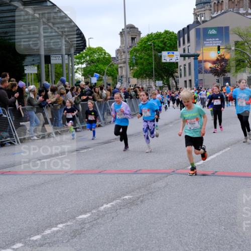 25.04.2026 - Das Zehntel Tim E. http://msf.ph/oto/9576816 25.04.2026 10:58:08 Ziel 5032, 5153, 5159, 5185, 5206, 5366, 5373, 5392, 5556, 5608, 5609, 5938, 6347, 6348, 6356, 6367, 6378, 6576, 6600, 6609, 6662, 6678, 6681, 6837, 6848, 6921, 7301, 7318, 7516, 7520, 7532, 7673, 7677, 7680, 7736, 7755, 7915, 7942, 8070 meine-sportfotos.de