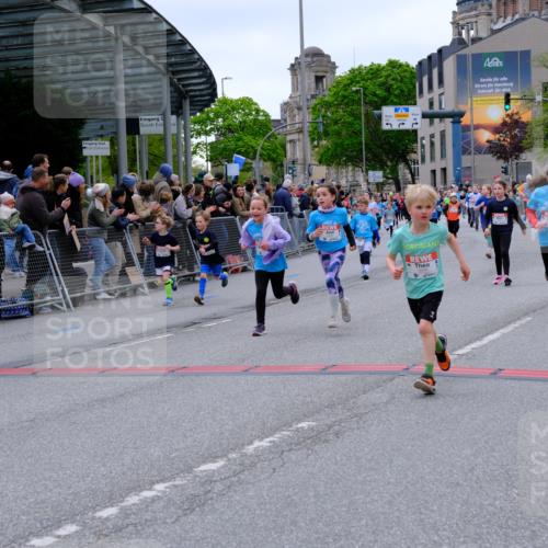 25.04.2026 - Das Zehntel Tim E. http://msf.ph/oto/9576818 25.04.2026 10:58:09 Ziel 5153, 5159, 5185, 5206, 5341, 5366, 5373, 5392, 5556, 5609, 5938, 6347, 6348, 6356, 6367, 6378, 6576, 6600, 6609, 6662, 6678, 6681, 6837, 6848, 6921, 7301, 7318, 7532, 7673, 7677, 7680, 7736, 7755, 7915, 7942, 8070 meine-sportfotos.de