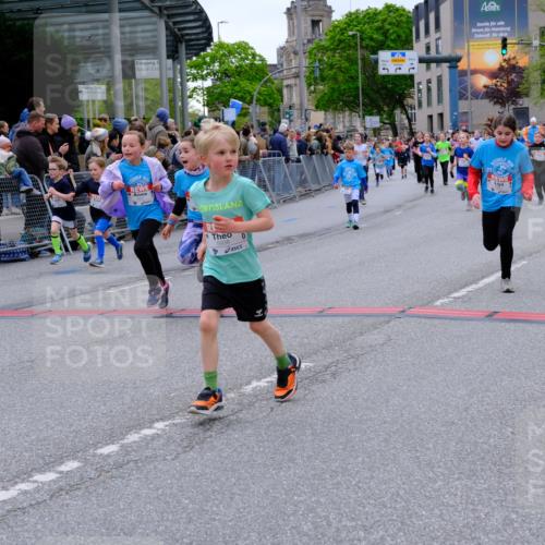 25.04.2026 - Das Zehntel Tim E. http://msf.ph/oto/9576822 25.04.2026 10:58:09 Ziel 5153, 5159, 5185, 5206, 5341, 5366, 5373, 5392, 5556, 5609, 5938, 6347, 6348, 6356, 6367, 6378, 6576, 6600, 6609, 6662, 6678, 6681, 6837, 6848, 6921, 7301, 7318, 7532, 7673, 7677, 7680, 7736, 7755, 7915, 7942, 8070 meine-sportfotos.de