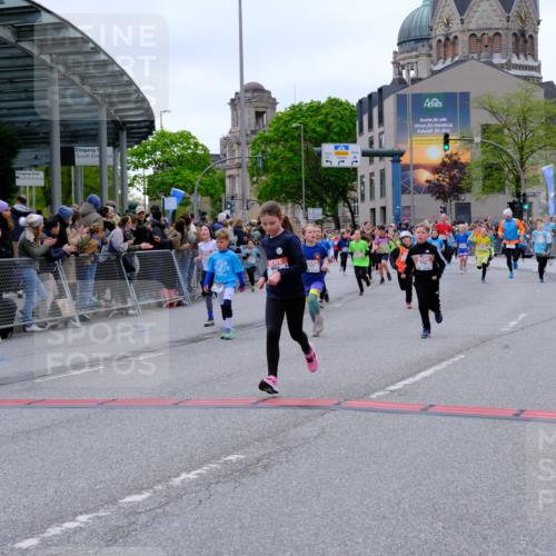 25.04.2026 - Das Zehntel Tim E. http://msf.ph/oto/9576834 25.04.2026 10:58:12 Ziel 5153, 5159, 5166, 5185, 5341, 5366, 5373, 5392, 5556, 5731, 5757, 5938, 6319, 6348, 6356, 6367, 6576, 6600, 6609, 6662, 6678, 6681, 6809, 6837, 6848, 6921, 6930, 7144, 7301, 7318, 7356, 7417, 7532, 7565, 7673, 7677 meine-sportfotos.de