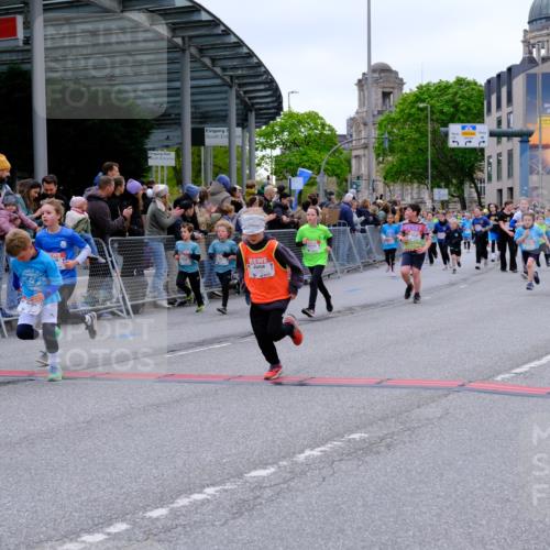 25.04.2026 - Das Zehntel Tim E. http://msf.ph/oto/9576851 25.04.2026 10:58:15 Ziel 5166, 5185, 5212, 5341, 5366, 5556, 5731, 5757, 5814, 5938, 6319, 6489, 6538, 6576, 6600, 6802, 6809, 6837, 6848, 6921, 6930, 7144, 7318, 7356, 7417, 7532, 7565, 7790 meine-sportfotos.de