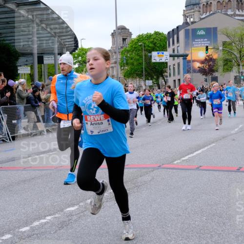 25.04.2026 - Das Zehntel Tim E. http://msf.ph/oto/9576871 25.04.2026 10:58:18 Ziel 5137, 5166, 5185, 5212, 5341, 5366, 5375, 5556, 5648, 5731, 5750, 5757, 5814, 5850, 5862, 5933, 6319, 6489, 6538, 6723, 6802, 6809, 6843, 6860, 6878, 6902, 6930, 6932, 6961, 7144, 7356, 7417, 7565, 7595, 7613, 7790, 8071, 10162 meine-sportfotos.de