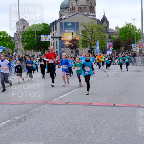 25.04.2026 - Das Zehntel Tim E. http://msf.ph/oto/9576877 25.04.2026 10:58:19 Ziel 5137, 5166, 5185, 5212, 5341, 5366, 5375, 5556, 5648, 5680, 5694, 5731, 5750, 5757, 5814, 5850, 5862, 5933, 6199, 6319, 6489, 6538, 6723, 6802, 6809, 6843, 6860, 6878, 6902, 6930, 6932, 6961, 7042, 7144, 7356, 7417, 7565, 7595, 7613, 7790, 8071, 10162 meine-sportfotos.de
