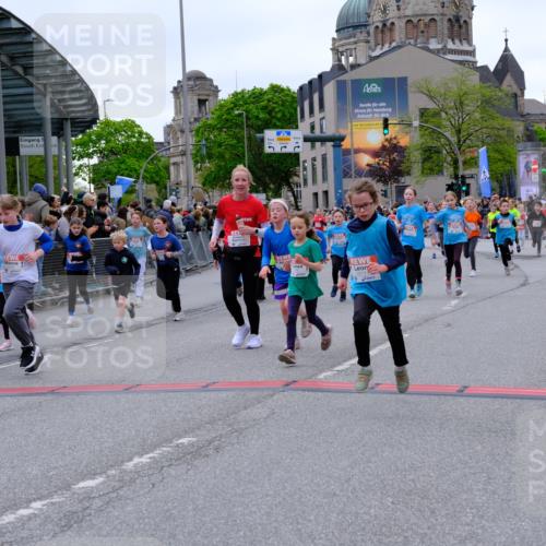 25.04.2026 - Das Zehntel Tim E. http://msf.ph/oto/9576882 25.04.2026 10:58:20 Ziel 5137, 5166, 5185, 5212, 5341, 5366, 5375, 5648, 5680, 5694, 5731, 5750, 5757, 5814, 5850, 5862, 5933, 6199, 6319, 6489, 6538, 6647, 6723, 6802, 6809, 6843, 6860, 6878, 6902, 6930, 6932, 6961, 7042, 7144, 7230, 7236, 7356, 7417, 7565, 7595, 7613, 7790, 8071, 10162 meine-sportfotos.de