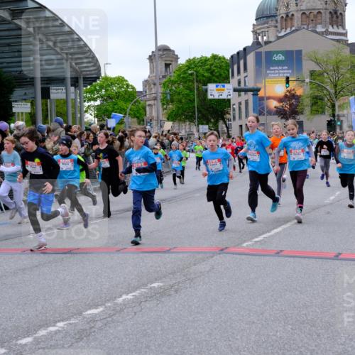 25.04.2026 - Das Zehntel Tim E. http://msf.ph/oto/9576896 25.04.2026 10:58:22 Ziel 5137, 5166, 5212, 5375, 5499, 5648, 5680, 5694, 5731, 5750, 5757, 5814, 5850, 5862, 5933, 6191, 6199, 6319, 6351, 6361, 6489, 6538, 6647, 6723, 6786, 6802, 6809, 6810, 6843, 6860, 6878, 6902, 6930, 6932, 6961, 7042, 7144, 7230, 7236, 7294, 7297, 7356, 7417, 7565, 7595, 7613, 7790, 8071, 10162 meine-sportfotos.de