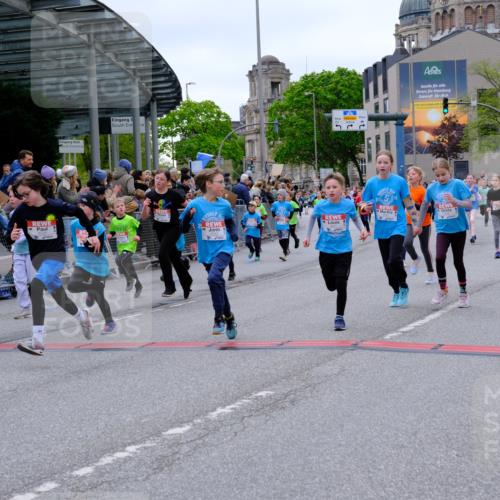 25.04.2026 - Das Zehntel Tim E. http://msf.ph/oto/9576898 25.04.2026 10:58:22 Ziel 5137, 5166, 5212, 5375, 5499, 5648, 5680, 5694, 5731, 5750, 5757, 5814, 5850, 5862, 5933, 6191, 6199, 6319, 6351, 6361, 6489, 6538, 6647, 6723, 6786, 6802, 6809, 6810, 6843, 6860, 6878, 6902, 6930, 6932, 6961, 7042, 7144, 7230, 7236, 7294, 7297, 7356, 7417, 7565, 7595, 7613, 7790, 8071, 10162 meine-sportfotos.de