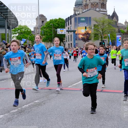 25.04.2026 - Das Zehntel Tim E. http://msf.ph/oto/9576902 25.04.2026 10:58:23 Ziel 5137, 5212, 5375, 5499, 5648, 5680, 5694, 5731, 5750, 5757, 5814, 5850, 5862, 5933, 6191, 6199, 6351, 6361, 6489, 6538, 6647, 6723, 6786, 6802, 6810, 6843, 6860, 6878, 6902, 6930, 6932, 6961, 7042, 7144, 7230, 7236, 7294, 7297, 7417, 7551, 7565, 7595, 7613, 7790, 8071, 10162 meine-sportfotos.de