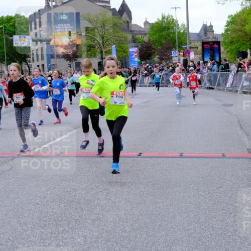 25.04.2026 - Das Zehntel Tim E. http://msf.ph/oto/9576906 25.04.2026 10:58:25 Ziel 5137, 5212, 5315, 5320, 5375, 5485, 5496, 5499, 5648, 5680, 5694, 5750, 5801, 5814, 5822, 5850, 5862, 5933, 5987, 6033, 6108, 6191, 6199, 6351, 6361, 6489, 6538, 6647, 6723, 6786, 6802, 6810, 6843, 6860, 6878, 6902, 6932, 6961, 7042, 7230, 7236, 7294, 7297, 7551, 7595, 7613, 7790, 8071, 10162 meine-sportfotos.de