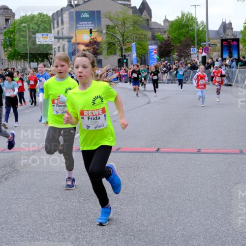 25.04.2026 - Das Zehntel Tim E. http://msf.ph/oto/9576911 25.04.2026 10:58:26 Ziel 5137, 5212, 5315, 5320, 5375, 5485, 5496, 5499, 5648, 5680, 5694, 5750, 5801, 5814, 5822, 5850, 5862, 5933, 5987, 5996, 6033, 6108, 6112, 6129, 6191, 6199, 6351, 6361, 6538, 6647, 6723, 6786, 6810, 6843, 6860, 6878, 6902, 6932, 6961, 7042, 7230, 7236, 7294, 7297, 7551, 7595, 7613, 7790, 7868, 8071, 10162 meine-sportfotos.de