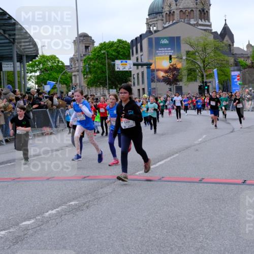 25.04.2026 - Das Zehntel Tim E. http://msf.ph/oto/9576912 25.04.2026 10:58:26 Ziel 5137, 5212, 5315, 5320, 5375, 5485, 5496, 5499, 5648, 5680, 5694, 5750, 5801, 5814, 5822, 5850, 5862, 5933, 5987, 5996, 6033, 6108, 6112, 6129, 6191, 6199, 6351, 6361, 6538, 6647, 6723, 6786, 6810, 6843, 6860, 6878, 6902, 6932, 6961, 7042, 7230, 7236, 7294, 7297, 7551, 7595, 7613, 7790, 7868, 8071, 10162 meine-sportfotos.de