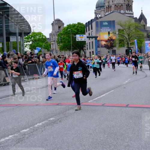 25.04.2026 - Das Zehntel Tim E. http://msf.ph/oto/9576913 25.04.2026 10:58:26 Ziel 5137, 5212, 5315, 5320, 5375, 5485, 5496, 5499, 5648, 5680, 5694, 5750, 5801, 5814, 5822, 5850, 5862, 5933, 5987, 5996, 6033, 6108, 6112, 6129, 6191, 6199, 6351, 6361, 6538, 6647, 6723, 6786, 6810, 6843, 6860, 6878, 6902, 6932, 6961, 7042, 7230, 7236, 7294, 7297, 7551, 7595, 7613, 7790, 7868, 8071, 10162 meine-sportfotos.de