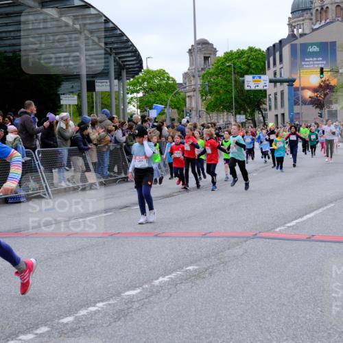 25.04.2026 - Das Zehntel Tim E. http://msf.ph/oto/9576921 25.04.2026 10:58:28 Ziel 5073, 5137, 5266, 5315, 5320, 5375, 5485, 5496, 5499, 5648, 5668, 5680, 5694, 5750, 5801, 5822, 5850, 5862, 5933, 5987, 5996, 6033, 6108, 6112, 6129, 6191, 6199, 6298, 6304, 6351, 6361, 6590, 6647, 6723, 6727, 6730, 6786, 6810, 6843, 6860, 6878, 6902, 6932, 6961, 7042, 7230, 7236, 7294, 7297, 7551, 7595, 7613, 7866, 7868, 7901, 8071, 10162 meine-sportfotos.de