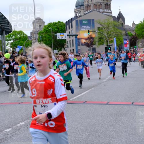25.04.2026 - Das Zehntel Tim E. http://msf.ph/oto/9576943 25.04.2026 10:58:32 Ziel 5015, 5068, 5073, 5266, 5315, 5320, 5323, 5407, 5485, 5496, 5499, 5666, 5668, 5676, 5801, 5822, 5987, 5996, 6033, 6108, 6112, 6129, 6191, 6298, 6304, 6308, 6351, 6361, 6370, 6377, 6388, 6400, 6590, 6647, 6727, 6730, 6786, 6810, 7049, 7062, 7230, 7232, 7236, 7294, 7297, 7551, 7647, 7653, 7659, 7666, 7760, 7866, 7868, 7887, 7901 meine-sportfotos.de
