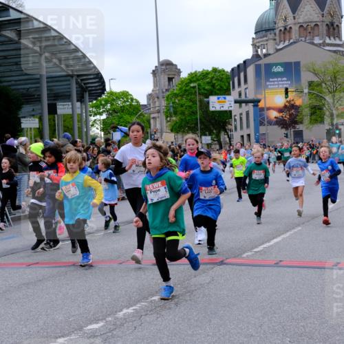 25.04.2026 - Das Zehntel Tim E. http://msf.ph/oto/9576945 25.04.2026 10:58:33 Ziel 5015, 5068, 5069, 5073, 5266, 5311, 5315, 5316, 5320, 5323, 5347, 5407, 5485, 5496, 5499, 5666, 5668, 5676, 5801, 5822, 5824, 5987, 5996, 6033, 6108, 6112, 6129, 6191, 6298, 6304, 6308, 6351, 6361, 6370, 6377, 6388, 6400, 6590, 6727, 6730, 6786, 6810, 7049, 7062, 7196, 7232, 7294, 7297, 7551, 7647, 7653, 7659, 7666, 7760, 7866, 7868, 7887, 7901 meine-sportfotos.de