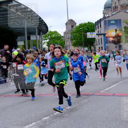 25.04.2026 - Das Zehntel Tim E. http://msf.ph/oto/9576947 25.04.2026 10:58:33 Ziel 5015, 5068, 5069, 5073, 5266, 5311, 5315, 5316, 5320, 5323, 5347, 5407, 5485, 5496, 5499, 5666, 5668, 5676, 5801, 5822, 5824, 5987, 5996, 6033, 6108, 6112, 6129, 6191, 6298, 6304, 6308, 6351, 6361, 6370, 6377, 6388, 6400, 6590, 6727, 6730, 6786, 6810, 7049, 7062, 7196, 7232, 7294, 7297, 7551, 7647, 7653, 7659, 7666, 7760, 7866, 7868, 7887, 7901 meine-sportfotos.de