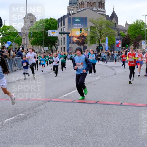 25.04.2026 - Das Zehntel Tim E. http://msf.ph/oto/9576959 25.04.2026 10:58:35 Ziel 5015, 5068, 5069, 5073, 5266, 5311, 5315, 5316, 5320, 5323, 5347, 5407, 5485, 5496, 5629, 5666, 5668, 5676, 5801, 5808, 5822, 5824, 5987, 5996, 6033, 6105, 6108, 6112, 6114, 6129, 6298, 6304, 6308, 6369, 6370, 6377, 6388, 6400, 6467, 6590, 6727, 6730, 7049, 7062, 7196, 7232, 7551, 7647, 7653, 7659, 7666, 7760, 7866, 7868, 7887, 7901, 7983 meine-sportfotos.de