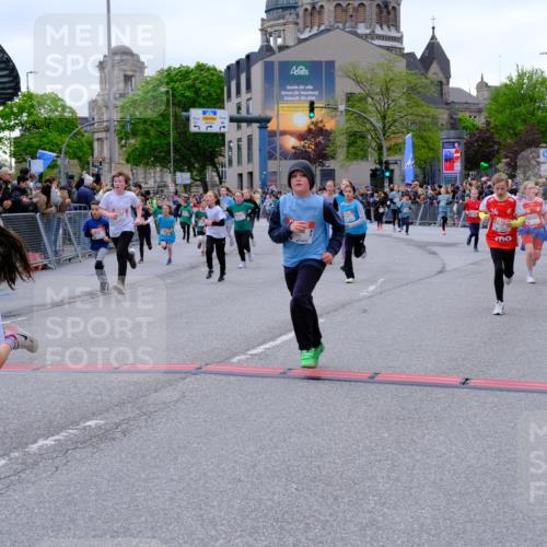 25.04.2026 - Das Zehntel Tim E. http://msf.ph/oto/9576960 25.04.2026 10:58:35 Ziel 5015, 5068, 5069, 5073, 5266, 5311, 5315, 5316, 5320, 5323, 5347, 5407, 5485, 5496, 5629, 5666, 5668, 5676, 5801, 5808, 5822, 5824, 5987, 5996, 6033, 6105, 6108, 6112, 6114, 6129, 6298, 6304, 6308, 6369, 6370, 6377, 6388, 6400, 6467, 6590, 6727, 6730, 7049, 7062, 7196, 7232, 7551, 7647, 7653, 7659, 7666, 7760, 7866, 7868, 7887, 7901, 7983 meine-sportfotos.de