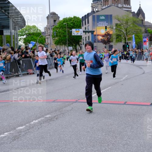 25.04.2026 - Das Zehntel Tim E. http://msf.ph/oto/9576964 25.04.2026 10:58:36 Ziel 5015, 5068, 5069, 5073, 5266, 5311, 5315, 5316, 5320, 5323, 5347, 5407, 5485, 5496, 5629, 5666, 5668, 5676, 5801, 5808, 5822, 5824, 5987, 5996, 6033, 6105, 6108, 6112, 6114, 6129, 6298, 6304, 6308, 6369, 6370, 6377, 6388, 6400, 6467, 6590, 6727, 6730, 6746, 6759, 7049, 7062, 7196, 7232, 7647, 7653, 7659, 7666, 7760, 7866, 7868, 7887, 7901, 7983 meine-sportfotos.de