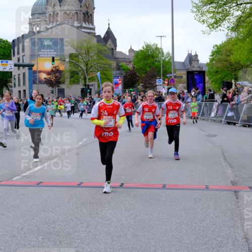 25.04.2026 - Das Zehntel Tim E. http://msf.ph/oto/9576971 25.04.2026 10:58:37 Ziel 5015, 5068, 5069, 5073, 5266, 5311, 5316, 5323, 5347, 5407, 5485, 5496, 5629, 5666, 5668, 5676, 5801, 5808, 5822, 5824, 5987, 5996, 6105, 6108, 6112, 6114, 6129, 6298, 6304, 6308, 6369, 6370, 6377, 6388, 6400, 6467, 6471, 6478, 6484, 6590, 6727, 6730, 6746, 6759, 7049, 7062, 7196, 7232, 7647, 7653, 7659, 7666, 7760, 7866, 7868, 7887, 7901, 7983 meine-sportfotos.de