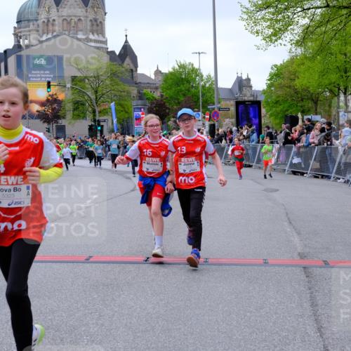 25.04.2026 - Das Zehntel Tim E. http://msf.ph/oto/9576980 25.04.2026 10:58:38 Ziel 5015, 5068, 5069, 5073, 5266, 5311, 5316, 5323, 5347, 5407, 5629, 5666, 5668, 5676, 5808, 5824, 5956, 5996, 6105, 6112, 6114, 6129, 6298, 6304, 6308, 6369, 6370, 6377, 6388, 6400, 6467, 6471, 6478, 6484, 6590, 6727, 6730, 6746, 6759, 7049, 7062, 7196, 7232, 7647, 7653, 7659, 7666, 7760, 7866, 7868, 7887, 7901, 7983 meine-sportfotos.de