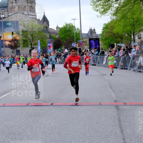 25.04.2026 - Das Zehntel Tim E. http://msf.ph/oto/9576986 25.04.2026 10:58:40 Ziel 5015, 5022, 5068, 5069, 5073, 5311, 5316, 5323, 5347, 5407, 5629, 5666, 5668, 5676, 5808, 5824, 5956, 6105, 6114, 6298, 6304, 6308, 6369, 6370, 6377, 6388, 6400, 6467, 6471, 6478, 6484, 6590, 6727, 6730, 6746, 6759, 7049, 7062, 7196, 7232, 7276, 7339, 7407, 7597, 7598, 7634, 7647, 7653, 7659, 7666, 7760, 7887, 7901, 7983 meine-sportfotos.de