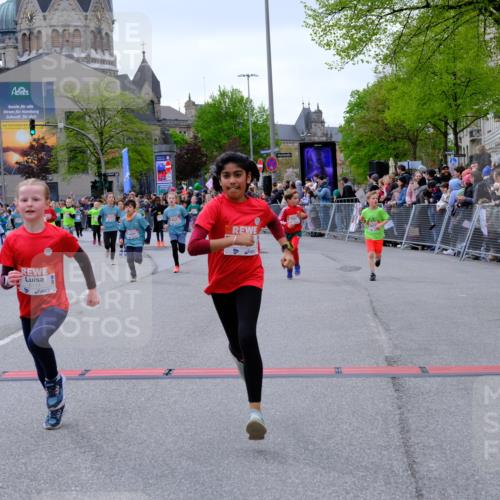 25.04.2026 - Das Zehntel Tim E. http://msf.ph/oto/9576992 25.04.2026 10:58:41 Ziel 5015, 5022, 5068, 5069, 5311, 5316, 5323, 5347, 5407, 5629, 5666, 5676, 5808, 5824, 5956, 6105, 6114, 6308, 6369, 6370, 6377, 6388, 6400, 6467, 6471, 6478, 6484, 6746, 6759, 7049, 7062, 7196, 7232, 7276, 7339, 7407, 7597, 7598, 7634, 7647, 7653, 7659, 7666, 7684, 7760, 7887, 7983 meine-sportfotos.de