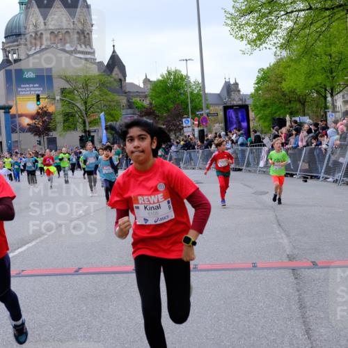 25.04.2026 - Das Zehntel Tim E. http://msf.ph/oto/9576996 25.04.2026 10:58:41 Ziel 5015, 5022, 5068, 5069, 5311, 5316, 5323, 5347, 5407, 5629, 5666, 5676, 5808, 5824, 5956, 6105, 6114, 6308, 6369, 6370, 6377, 6388, 6400, 6467, 6471, 6478, 6484, 6746, 6759, 7049, 7062, 7196, 7232, 7276, 7339, 7407, 7597, 7598, 7634, 7647, 7653, 7659, 7666, 7684, 7760, 7887, 7983 meine-sportfotos.de