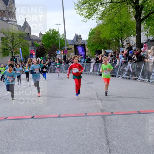 25.04.2026 - Das Zehntel Tim E. http://msf.ph/oto/9576997 25.04.2026 10:58:42 Ziel 5015, 5022, 5068, 5069, 5311, 5316, 5323, 5347, 5407, 5629, 5676, 5808, 5824, 5956, 6105, 6114, 6369, 6377, 6467, 6471, 6478, 6484, 6547, 6746, 6759, 7196, 7232, 7276, 7339, 7407, 7467, 7597, 7598, 7634, 7666, 7684, 7983 meine-sportfotos.de