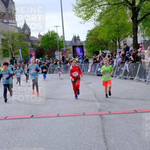 25.04.2026 - Das Zehntel Tim E. http://msf.ph/oto/9576999 25.04.2026 10:58:43 Ziel 5015, 5022, 5068, 5069, 5311, 5316, 5323, 5347, 5629, 5676, 5808, 5824, 5956, 6105, 6114, 6369, 6467, 6471, 6478, 6484, 6547, 6746, 6759, 6974, 6978, 7055, 7080, 7196, 7276, 7339, 7397, 7407, 7467, 7597, 7598, 7634, 7684, 7965, 7975, 7983 meine-sportfotos.de
