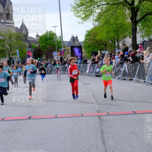 25.04.2026 - Das Zehntel Tim E. http://msf.ph/oto/9577000 25.04.2026 10:58:43 Ziel 5015, 5022, 5068, 5069, 5311, 5316, 5323, 5347, 5629, 5676, 5808, 5824, 5956, 6105, 6114, 6369, 6467, 6471, 6478, 6484, 6547, 6746, 6759, 6974, 6978, 7055, 7080, 7196, 7276, 7339, 7397, 7407, 7467, 7597, 7598, 7634, 7684, 7965, 7975, 7983 meine-sportfotos.de