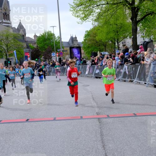 25.04.2026 - Das Zehntel Tim E. http://msf.ph/oto/9577001 25.04.2026 10:58:43 Ziel 5015, 5022, 5068, 5069, 5311, 5316, 5323, 5347, 5629, 5676, 5808, 5824, 5956, 6105, 6114, 6369, 6467, 6471, 6478, 6484, 6547, 6746, 6759, 6974, 6978, 7055, 7080, 7196, 7276, 7339, 7397, 7407, 7467, 7597, 7598, 7634, 7684, 7965, 7975, 7983 meine-sportfotos.de