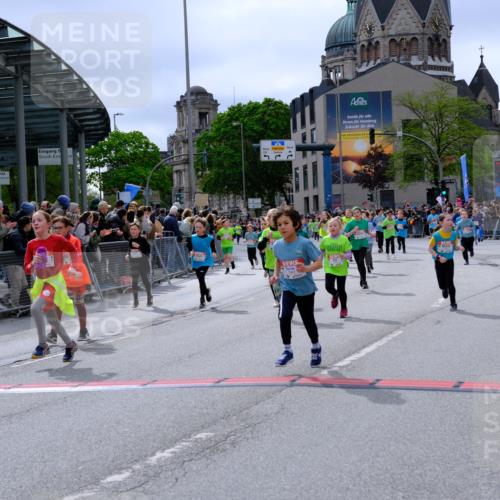 25.04.2026 - Das Zehntel Tim E. http://msf.ph/oto/9577017 25.04.2026 10:58:47 Ziel 5022, 5489, 5693, 5704, 5956, 6098, 6101, 6105, 6114, 6369, 6372, 6402, 6467, 6471, 6478, 6484, 6547, 6554, 6588, 6746, 6759, 6974, 6978, 7055, 7080, 7276, 7339, 7397, 7407, 7421, 7467, 7587, 7597, 7598, 7634, 7684, 7780, 7794, 7965, 7975 meine-sportfotos.de