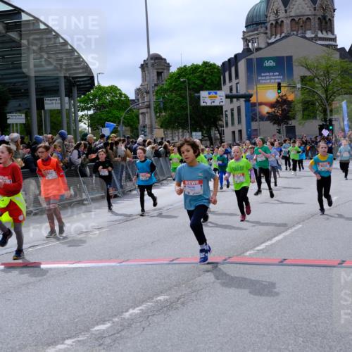 25.04.2026 - Das Zehntel Tim E. http://msf.ph/oto/9577020 25.04.2026 10:58:47 Ziel 5022, 5489, 5693, 5704, 5956, 6098, 6101, 6105, 6114, 6369, 6372, 6402, 6467, 6471, 6478, 6484, 6547, 6554, 6588, 6746, 6759, 6974, 6978, 7055, 7080, 7276, 7339, 7397, 7407, 7421, 7467, 7587, 7597, 7598, 7634, 7684, 7780, 7794, 7965, 7975 meine-sportfotos.de