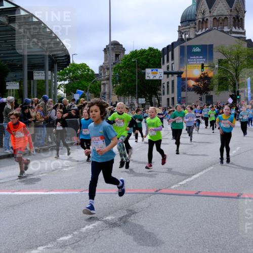 25.04.2026 - Das Zehntel Tim E. http://msf.ph/oto/9577024 25.04.2026 10:58:47 Ziel 5022, 5489, 5693, 5704, 5956, 6098, 6101, 6105, 6114, 6369, 6372, 6402, 6467, 6471, 6478, 6484, 6547, 6554, 6588, 6746, 6759, 6974, 6978, 7055, 7080, 7276, 7339, 7397, 7407, 7421, 7467, 7587, 7597, 7598, 7634, 7684, 7780, 7794, 7965, 7975 meine-sportfotos.de