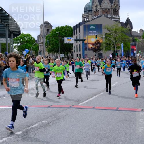 25.04.2026 - Das Zehntel Tim E. http://msf.ph/oto/9577025 25.04.2026 10:58:48 Ziel 5022, 5296, 5307, 5489, 5693, 5704, 5956, 6098, 6101, 6372, 6402, 6471, 6478, 6484, 6547, 6554, 6588, 6746, 6759, 6974, 6978, 7055, 7080, 7276, 7339, 7397, 7407, 7421, 7467, 7587, 7593, 7597, 7598, 7634, 7684, 7780, 7794, 7965, 7975 meine-sportfotos.de