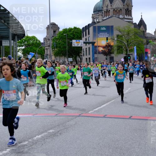 25.04.2026 - Das Zehntel Tim E. http://msf.ph/oto/9577026 25.04.2026 10:58:48 Ziel 5022, 5296, 5307, 5489, 5693, 5704, 5956, 6098, 6101, 6372, 6402, 6471, 6478, 6484, 6547, 6554, 6588, 6746, 6759, 6974, 6978, 7055, 7080, 7276, 7339, 7397, 7407, 7421, 7467, 7587, 7593, 7597, 7598, 7634, 7684, 7780, 7794, 7965, 7975 meine-sportfotos.de