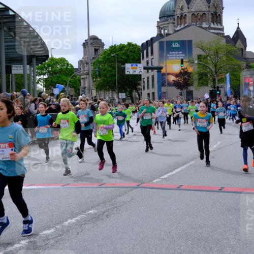 25.04.2026 - Das Zehntel Tim E. http://msf.ph/oto/9577027 25.04.2026 10:58:48 Ziel 5022, 5296, 5307, 5489, 5693, 5704, 5956, 6098, 6101, 6372, 6402, 6471, 6478, 6484, 6547, 6554, 6588, 6746, 6759, 6974, 6978, 7055, 7080, 7276, 7339, 7397, 7407, 7421, 7467, 7587, 7593, 7597, 7598, 7634, 7684, 7780, 7794, 7965, 7975 meine-sportfotos.de