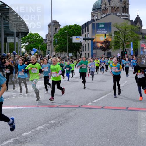 25.04.2026 - Das Zehntel Tim E. http://msf.ph/oto/9577028 25.04.2026 10:58:48 Ziel 5022, 5296, 5307, 5489, 5693, 5704, 5956, 6098, 6101, 6372, 6402, 6471, 6478, 6484, 6547, 6554, 6588, 6746, 6759, 6974, 6978, 7055, 7080, 7276, 7339, 7397, 7407, 7421, 7467, 7587, 7593, 7597, 7598, 7634, 7684, 7780, 7794, 7965, 7975 meine-sportfotos.de