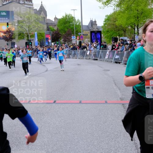 25.04.2026 - Das Zehntel Tim E. http://msf.ph/oto/9577034 25.04.2026 10:58:50 Ziel 5022, 5296, 5307, 5489, 5669, 5693, 5704, 5956, 6098, 6101, 6372, 6402, 6547, 6554, 6588, 6911, 6974, 6978, 7055, 7080, 7276, 7313, 7339, 7397, 7407, 7420, 7421, 7467, 7469, 7587, 7593, 7597, 7598, 7616, 7634, 7636, 7684, 7780, 7794, 7965, 7975 meine-sportfotos.de