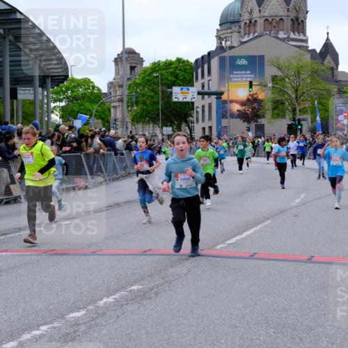 25.04.2026 - Das Zehntel Tim E. http://msf.ph/oto/9577037 25.04.2026 10:58:52 Ziel 5022, 5296, 5307, 5382, 5399, 5418, 5459, 5489, 5669, 5693, 5704, 6098, 6101, 6372, 6402, 6547, 6554, 6588, 6824, 6825, 6911, 6974, 6978, 7055, 7080, 7313, 7397, 7407, 7420, 7421, 7467, 7469, 7587, 7593, 7598, 7616, 7636, 7684, 7780, 7794, 7965, 7975 meine-sportfotos.de