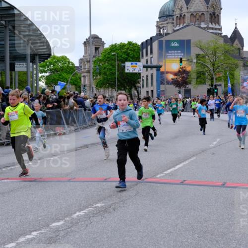 25.04.2026 - Das Zehntel Tim E. http://msf.ph/oto/9577038 25.04.2026 10:58:52 Ziel 5022, 5296, 5307, 5382, 5399, 5418, 5459, 5489, 5669, 5693, 5704, 6098, 6101, 6372, 6402, 6547, 6554, 6588, 6824, 6825, 6911, 6974, 6978, 7055, 7080, 7313, 7397, 7407, 7420, 7421, 7467, 7469, 7587, 7593, 7598, 7616, 7636, 7684, 7780, 7794, 7965, 7975 meine-sportfotos.de
