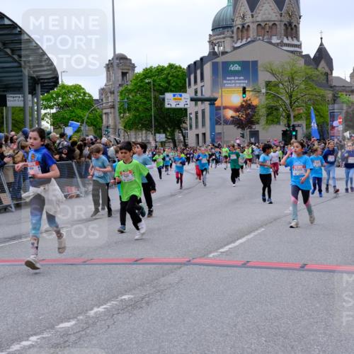 25.04.2026 - Das Zehntel Tim E. http://msf.ph/oto/9577045 25.04.2026 10:58:53 Ziel 5296, 5307, 5380, 5382, 5399, 5418, 5459, 5489, 5659, 5669, 5693, 5704, 5725, 5866, 6098, 6101, 6372, 6402, 6547, 6554, 6588, 6824, 6825, 6911, 6974, 6978, 7055, 7080, 7313, 7397, 7420, 7421, 7467, 7469, 7587, 7593, 7616, 7636, 7684, 7780, 7794, 7965, 7975 meine-sportfotos.de