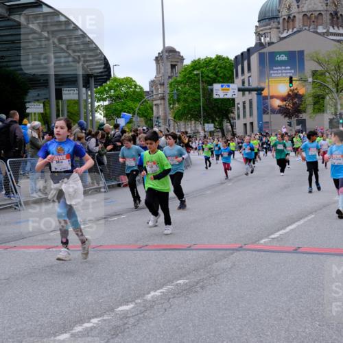 25.04.2026 - Das Zehntel Tim E. http://msf.ph/oto/9577048 25.04.2026 10:58:54 Ziel 5296, 5307, 5380, 5382, 5399, 5418, 5459, 5489, 5659, 5669, 5693, 5704, 5725, 5866, 6098, 6101, 6372, 6402, 6547, 6554, 6588, 6736, 6824, 6825, 6911, 6974, 6978, 7055, 7080, 7278, 7313, 7397, 7420, 7421, 7467, 7469, 7587, 7593, 7616, 7636, 7780, 7794, 7886, 7965, 7975 meine-sportfotos.de