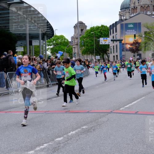 25.04.2026 - Das Zehntel Tim E. http://msf.ph/oto/9577049 25.04.2026 10:58:54 Ziel 5296, 5307, 5380, 5382, 5399, 5418, 5459, 5489, 5659, 5669, 5693, 5704, 5725, 5866, 6098, 6101, 6372, 6402, 6547, 6554, 6588, 6736, 6824, 6825, 6911, 6974, 6978, 7055, 7080, 7278, 7313, 7397, 7420, 7421, 7467, 7469, 7587, 7593, 7616, 7636, 7780, 7794, 7886, 7965, 7975 meine-sportfotos.de
