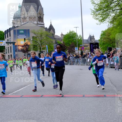 25.04.2026 - Das Zehntel Tim E. http://msf.ph/oto/9577062 25.04.2026 10:58:57 Ziel 5178, 5179, 5296, 5307, 5380, 5382, 5399, 5418, 5459, 5489, 5638, 5659, 5669, 5725, 5866, 5962, 6098, 6101, 6372, 6402, 6588, 6736, 6824, 6825, 6911, 7077, 7086, 7278, 7298, 7313, 7420, 7469, 7587, 7593, 7616, 7622, 7636, 7780, 7794, 7886 meine-sportfotos.de