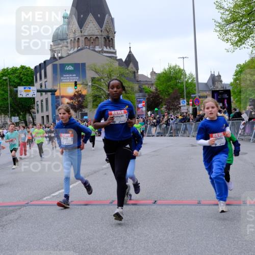 25.04.2026 - Das Zehntel Tim E. http://msf.ph/oto/9577068 25.04.2026 10:58:58 Ziel 5178, 5179, 5296, 5307, 5380, 5382, 5399, 5418, 5459, 5638, 5659, 5669, 5725, 5866, 5962, 6098, 6101, 6372, 6588, 6736, 6824, 6825, 6911, 7077, 7086, 7278, 7298, 7313, 7333, 7357, 7420, 7469, 7587, 7593, 7611, 7616, 7622, 7636, 7780, 7794, 7886 meine-sportfotos.de